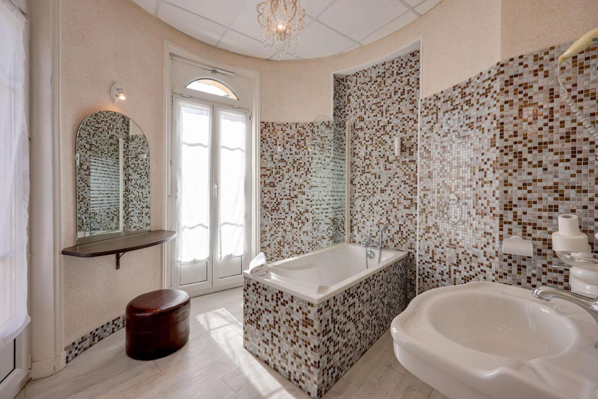 Brit Hotel & Spa Le Roc Au Chien Bagnoles de l'Orne Normandie Екстер'єр фото
