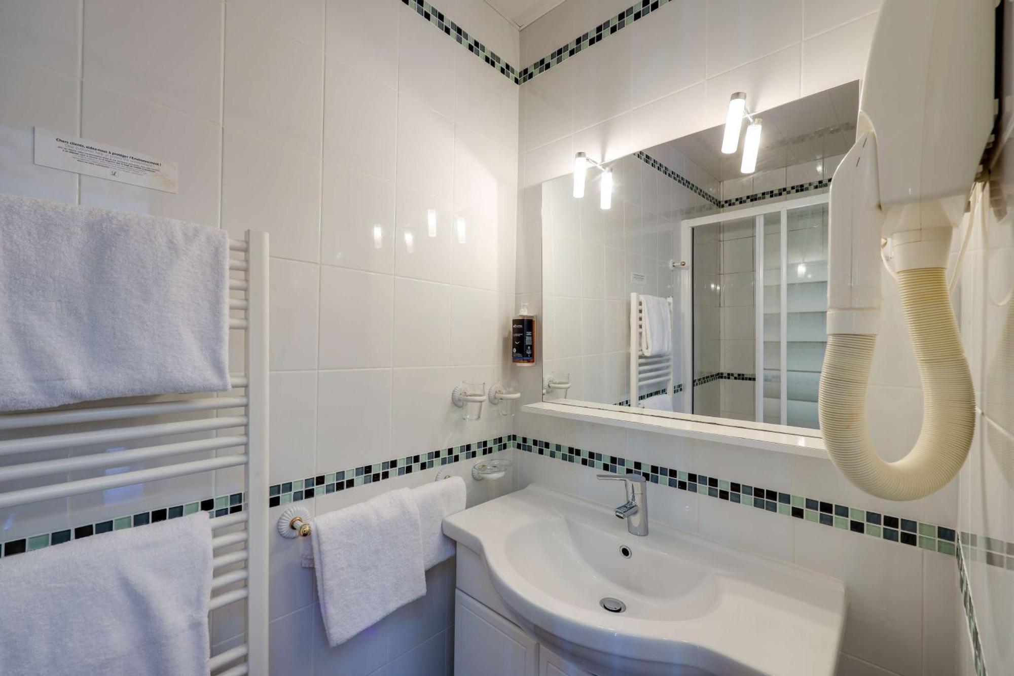 Brit Hotel & Spa Le Roc Au Chien Bagnoles de l'Orne Normandie Екстер'єр фото